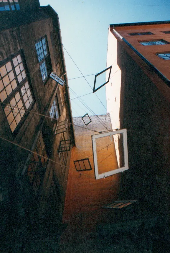 The Flying Windows, Fig. 2