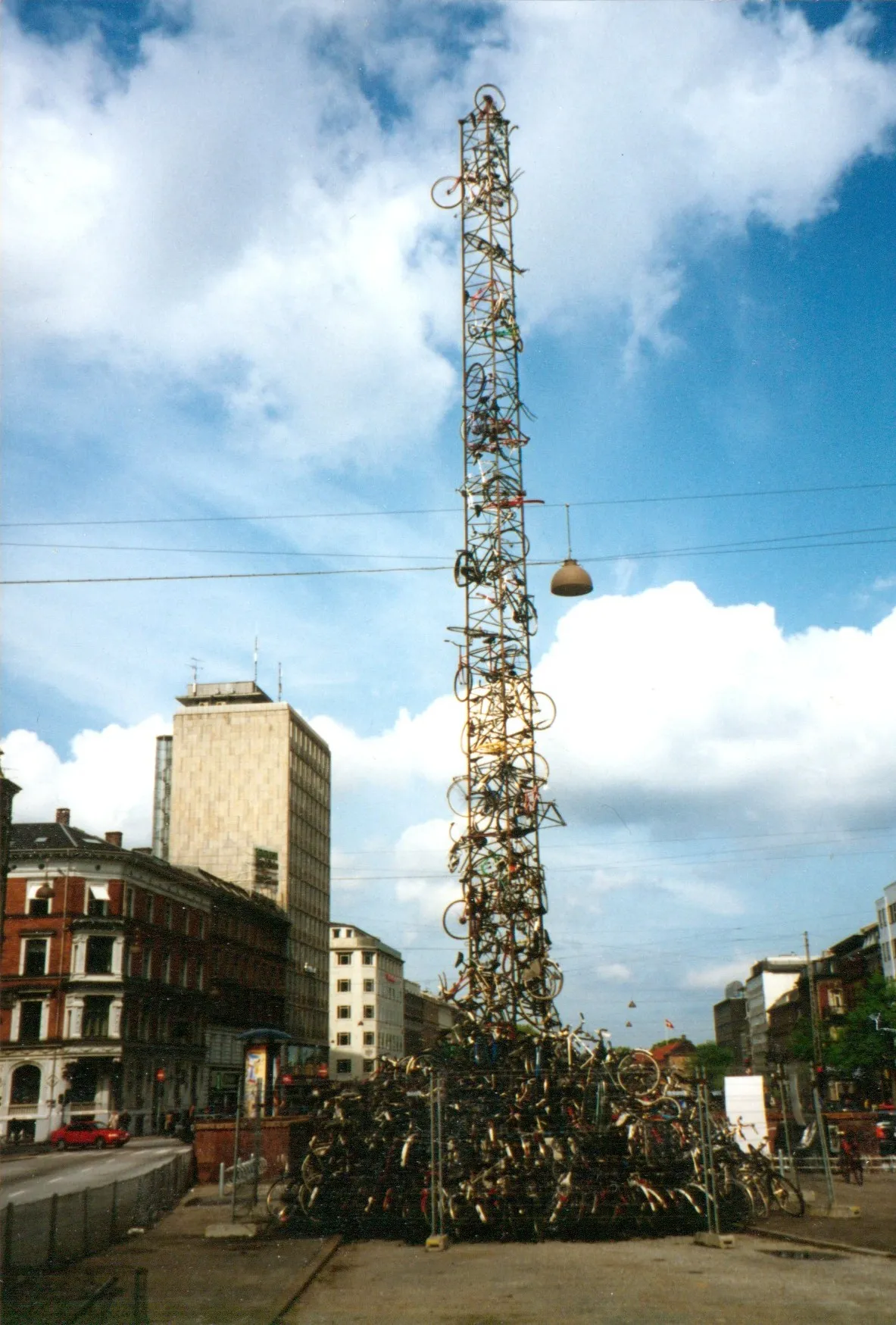 Tower of Bicycles, Fig. 3