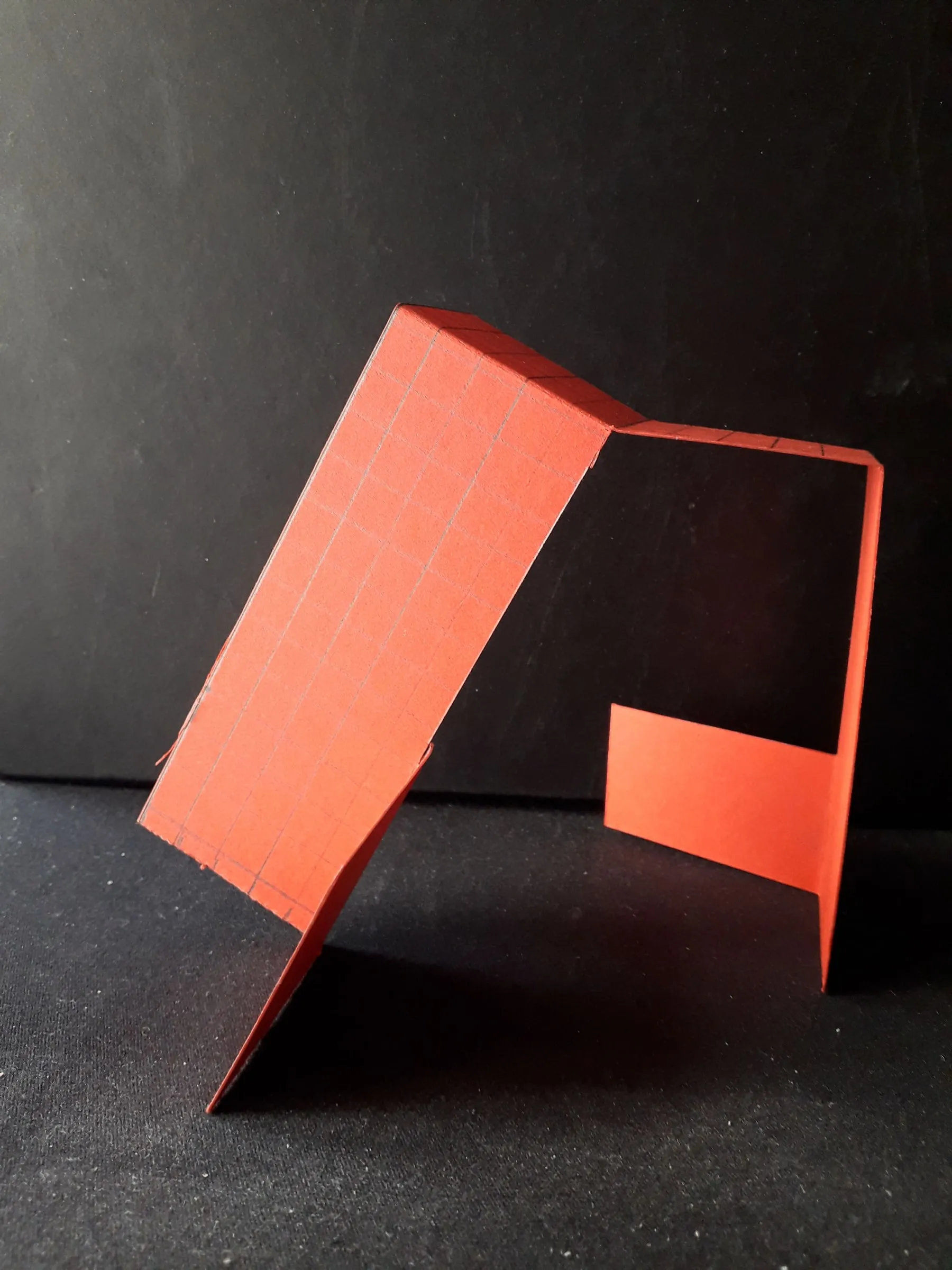 Angles: origami series, Fig. 4